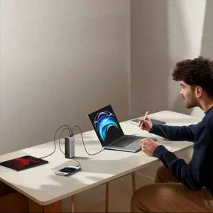 پاوربانک اولترا فست شارژ ۲۷،۶۰۰ میلی‌آمپری ۱۳۰ وات اورایمو مدل OPB-727SQ